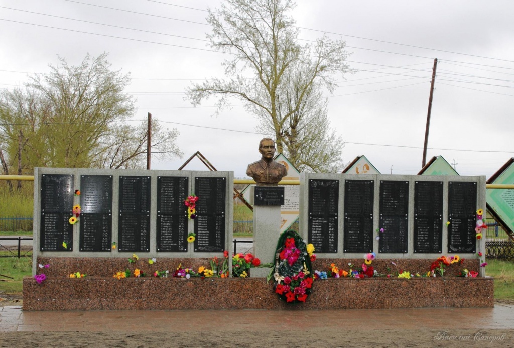 саперов в.jpg