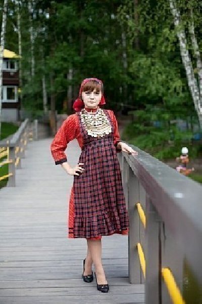 Поддержим землячку!