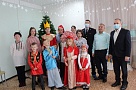Вручили подарки детям-сиротам 