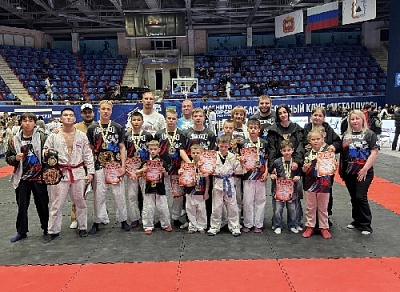 По армейскому рукопашному бою