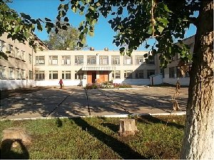 Нагайбакские педагоги и ученики отметили юбилей школы