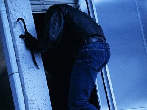 В Нагайбакском районе ограблена почта и администрация