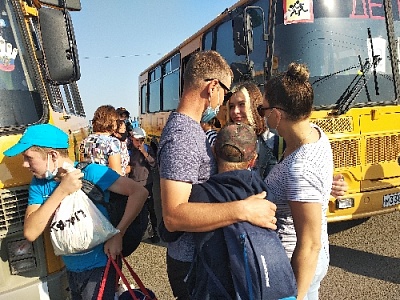 "Не хотелось расставаться!" - дети, отдыхавшие на Чёрном море, приехали в Фершампенуаз