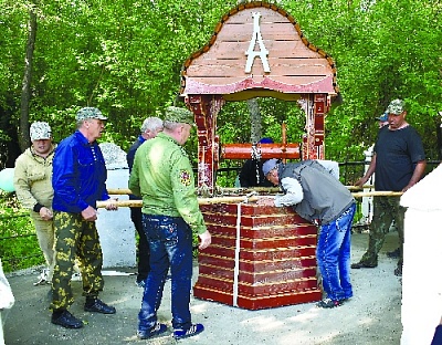 В Нагайбакском районе благоустроили родник в Ольховой роще
