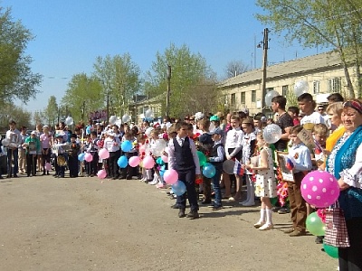 В поселках Нагайбакского района отметили 9 мая