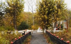 В Нагайбакском районе оскверняется памятник погибшим воинам Великой Отечественной