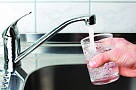 Летом воды нет,  зимой её нет тоже?
