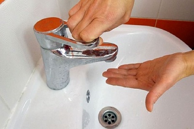 Воды нет, а деньги не освоены?