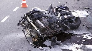 Ехал без прав и опрокинулся