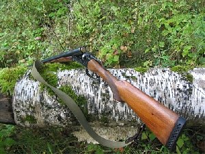 Говорит: пошёл за вениками, нашёл ружьё