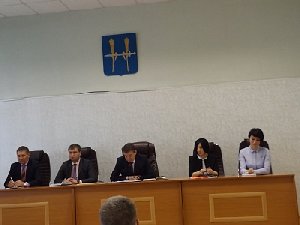 Рокировка заместителей образовала интригу - кто будет первым замом?