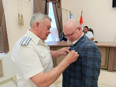 Власть помогает волонтёрам