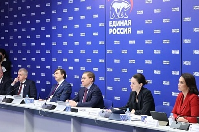 Выполнение народной программы «Единой России» обеспечило местами в школах 1,1 миллиона учеников по всей стране