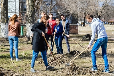 Все на субботники! Очистим район от зимнего хлама!