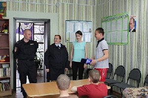 Нагайбакские полицейские исполнили мечту детей-сирот