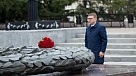 Алексей Текслер возложил цветы к «Вечному огню» 