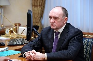 Дубровский поручил плотнее работать с общественниками 