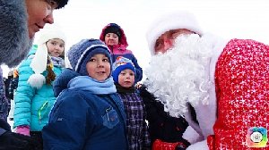 Жители Берёзовой Рощи преподнесли детям праздник