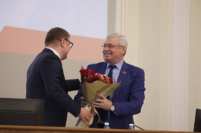 Алексей Текслер: Хочу поблагодарить Владимира Викторовича за его работу в областном парламенте на благо региона и его жителей