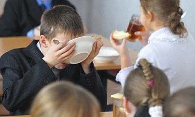 В Фершампенуазской школе деньги на питание будут собирать безналом