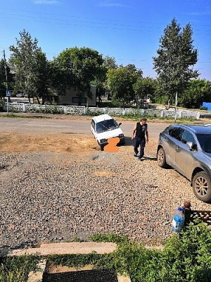 В Фершампенуазе проваливаются машины