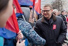 Новый руководитель пообщался с горожанами на первомайской демонстрации